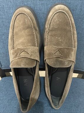 Hogan men’s loafers size 8